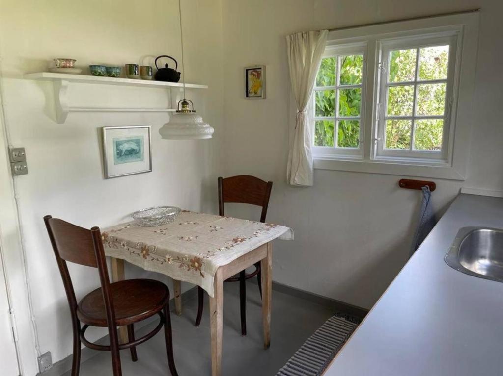 Vaerelser I Historisk Hus Med Sjael Og Atmosfaere Helsinge Exteriér fotografie