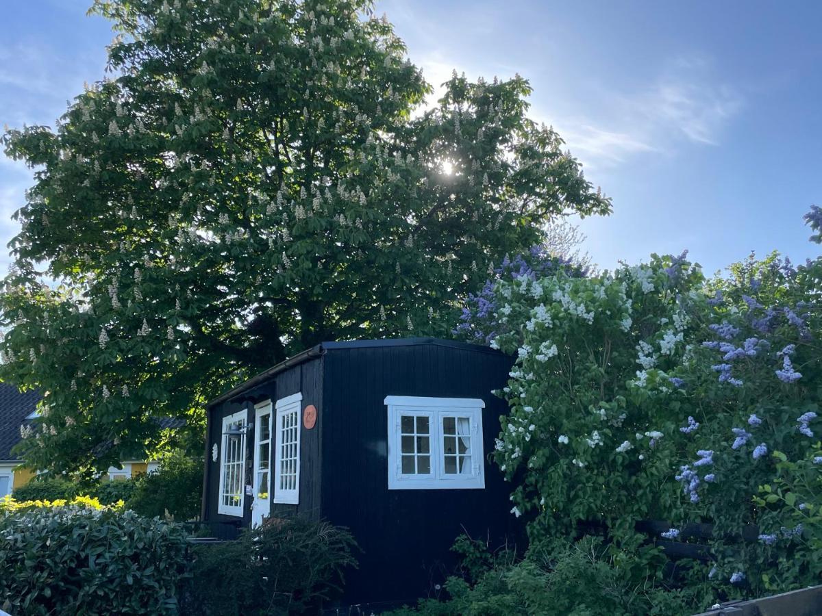 Vaerelser I Historisk Hus Med Sjael Og Atmosfaere Helsinge Exteriér fotografie