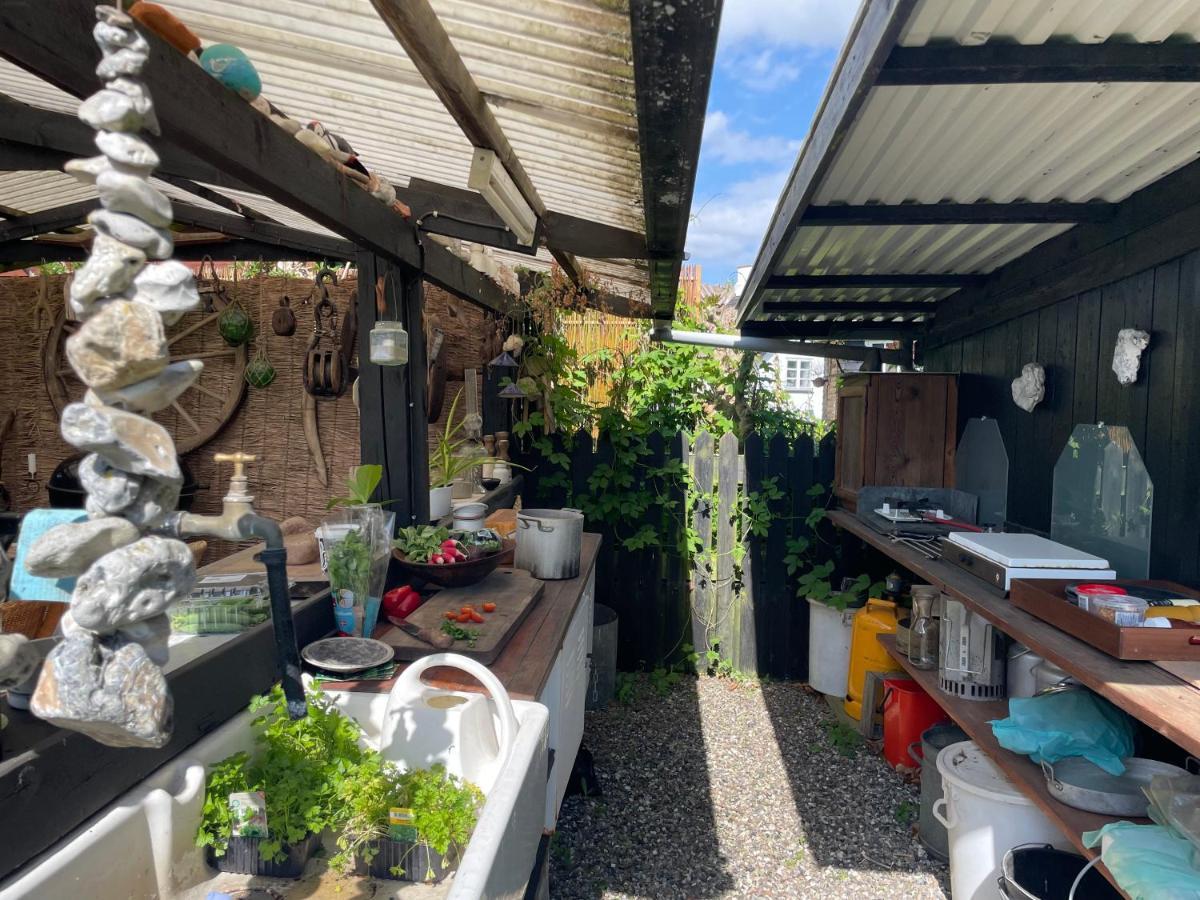 Vaerelser I Historisk Hus Med Sjael Og Atmosfaere Helsinge Exteriér fotografie