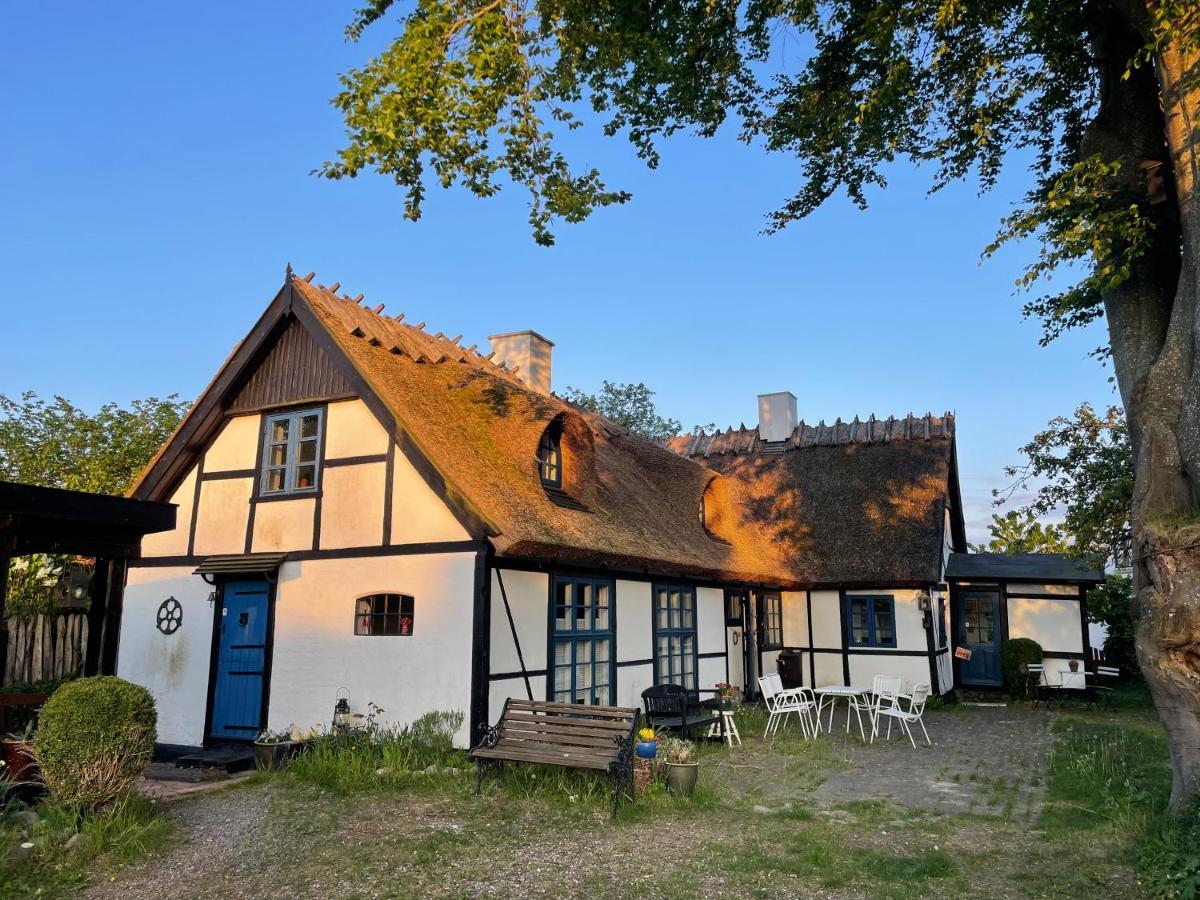 Vaerelser I Historisk Hus Med Sjael Og Atmosfaere Helsinge Exteriér fotografie